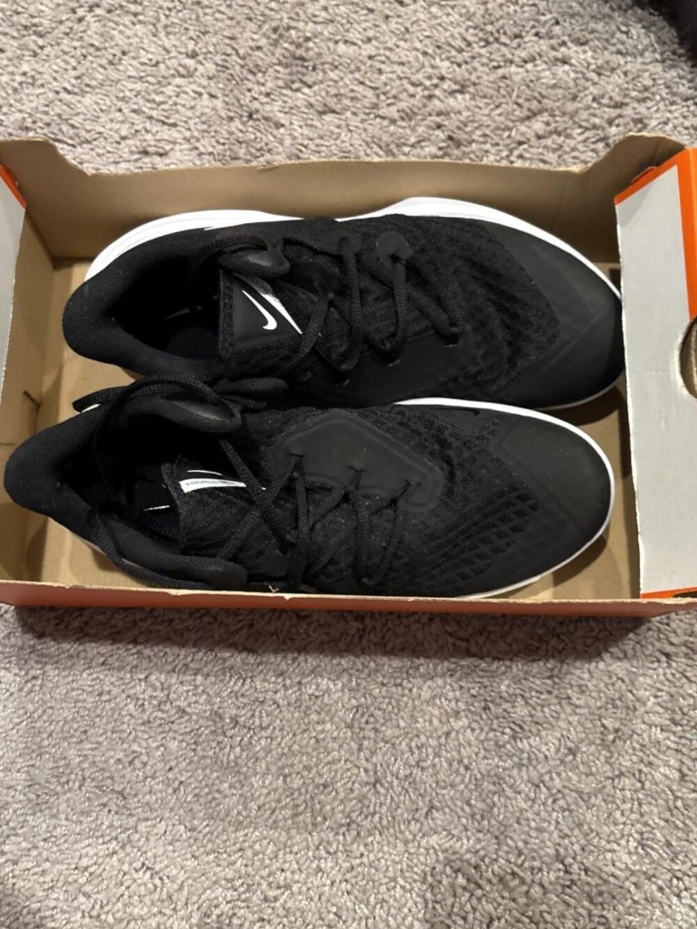 Size 8.5-NIKE HYPERSPEED COURT MENS VOLLEYBALL SHOES INDOR SQUASH CI2964-010